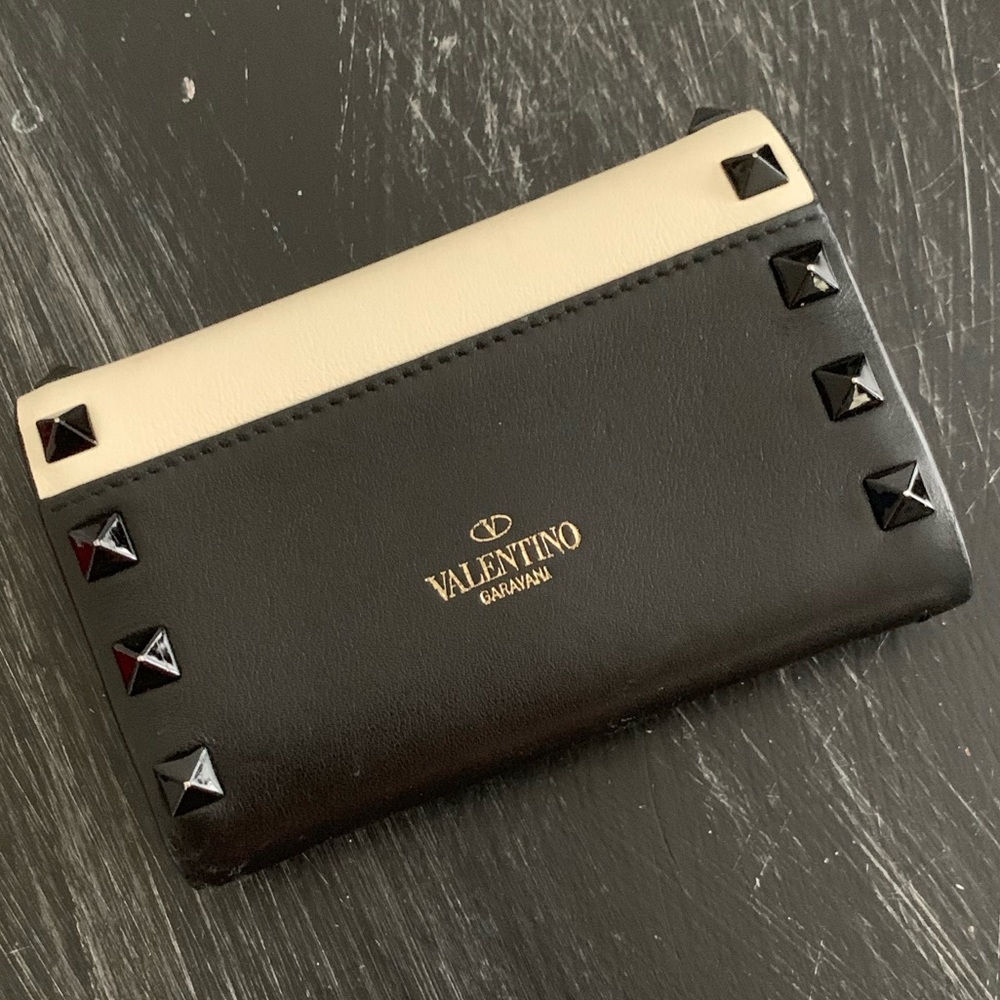 Valentino Rockstud Wallet - Picture 4 of 16